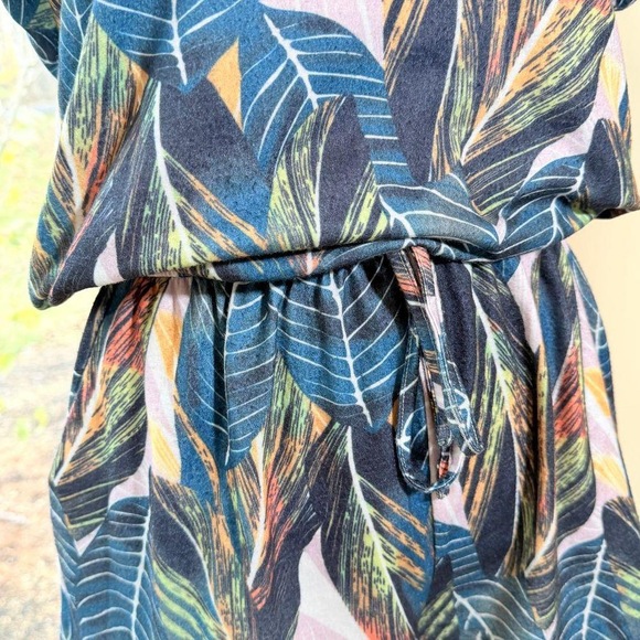 Tropical leaf romper medium vacation lightweight - Picture 3 of 8